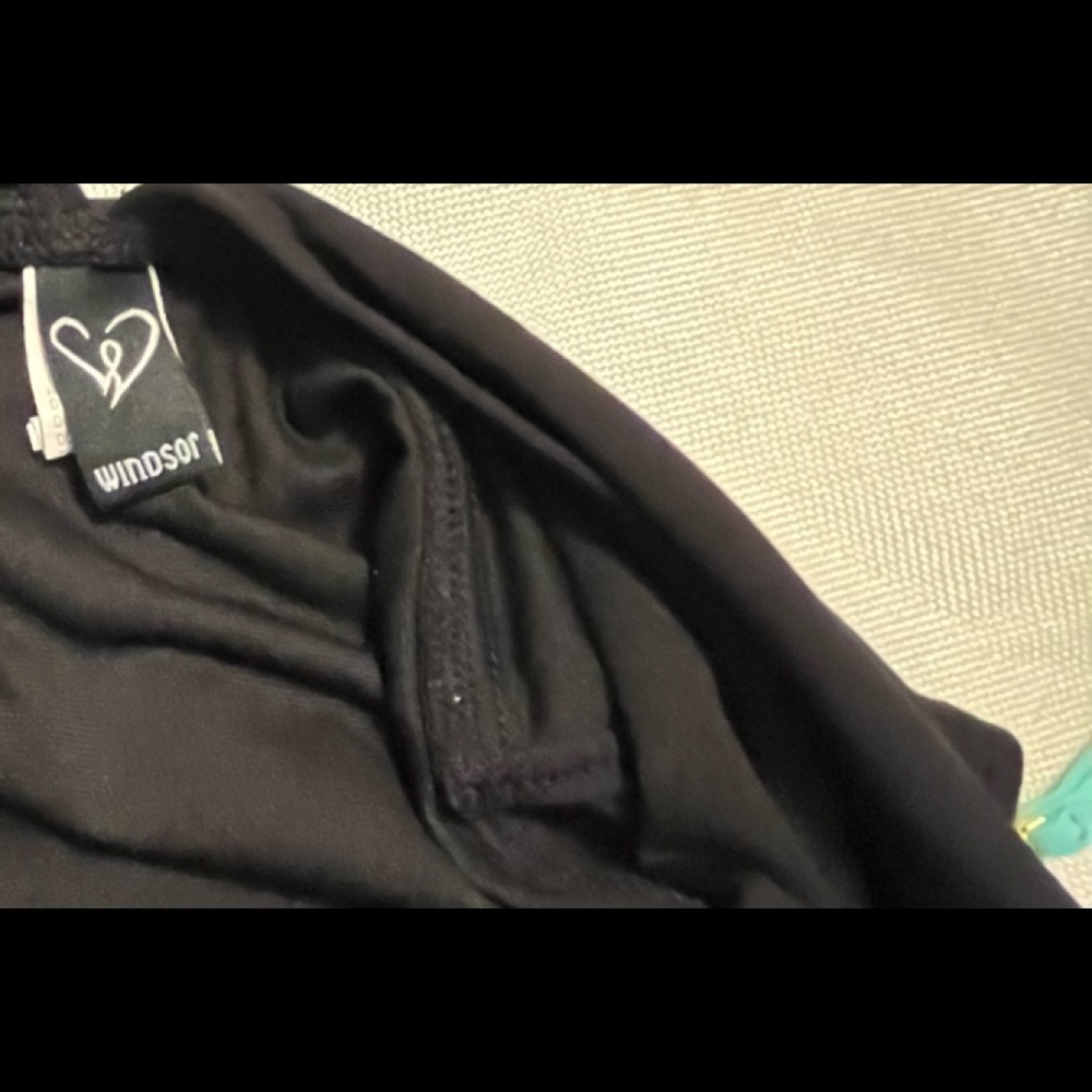 Windsor Black L one piece swimming suit - Picture 7 of 7